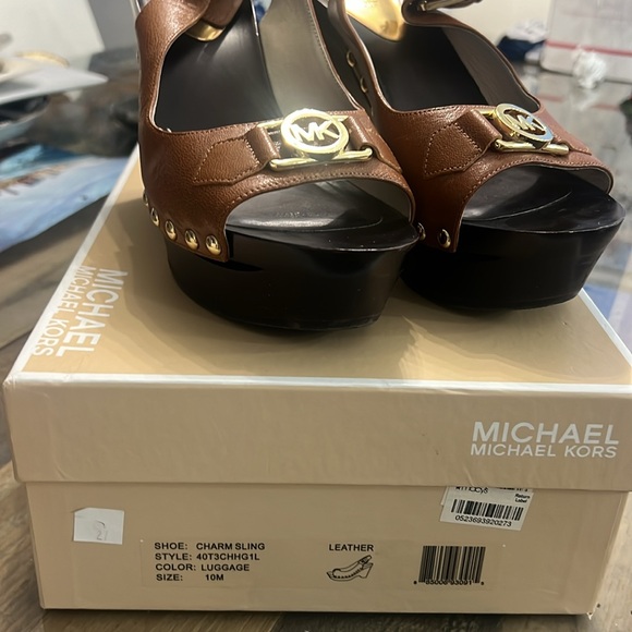 Michael Kors wedges - Picture 2 of 5